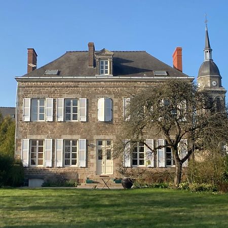 Maison D'Hotes La Doucelle Culture Et Bien-Etre Lignieres-Orgeres Екстериор снимка