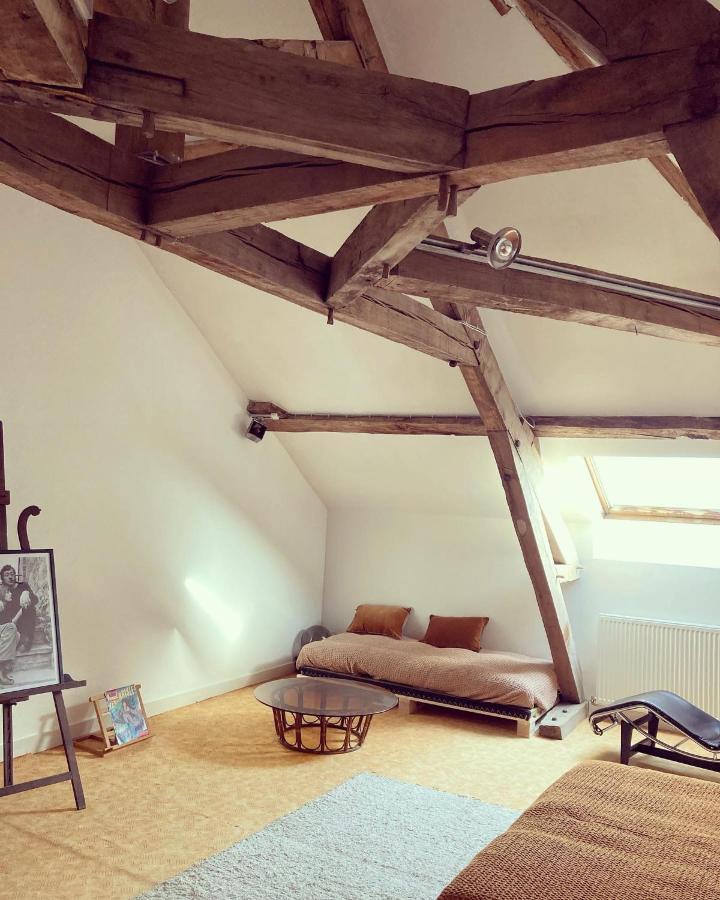 Maison D'Hotes La Doucelle Culture Et Bien-Etre Lignieres-Orgeres Екстериор снимка