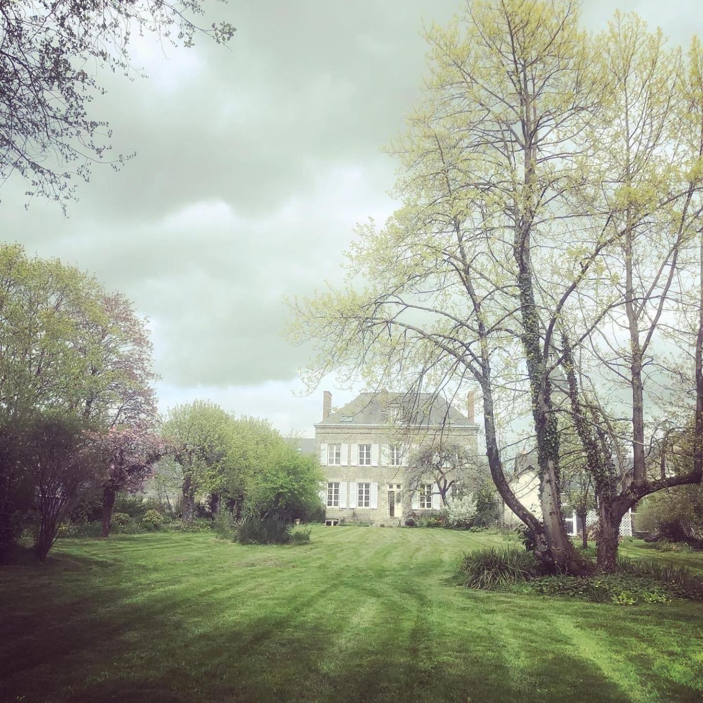 Maison D'Hotes La Doucelle Culture Et Bien-Etre Lignieres-Orgeres Екстериор снимка