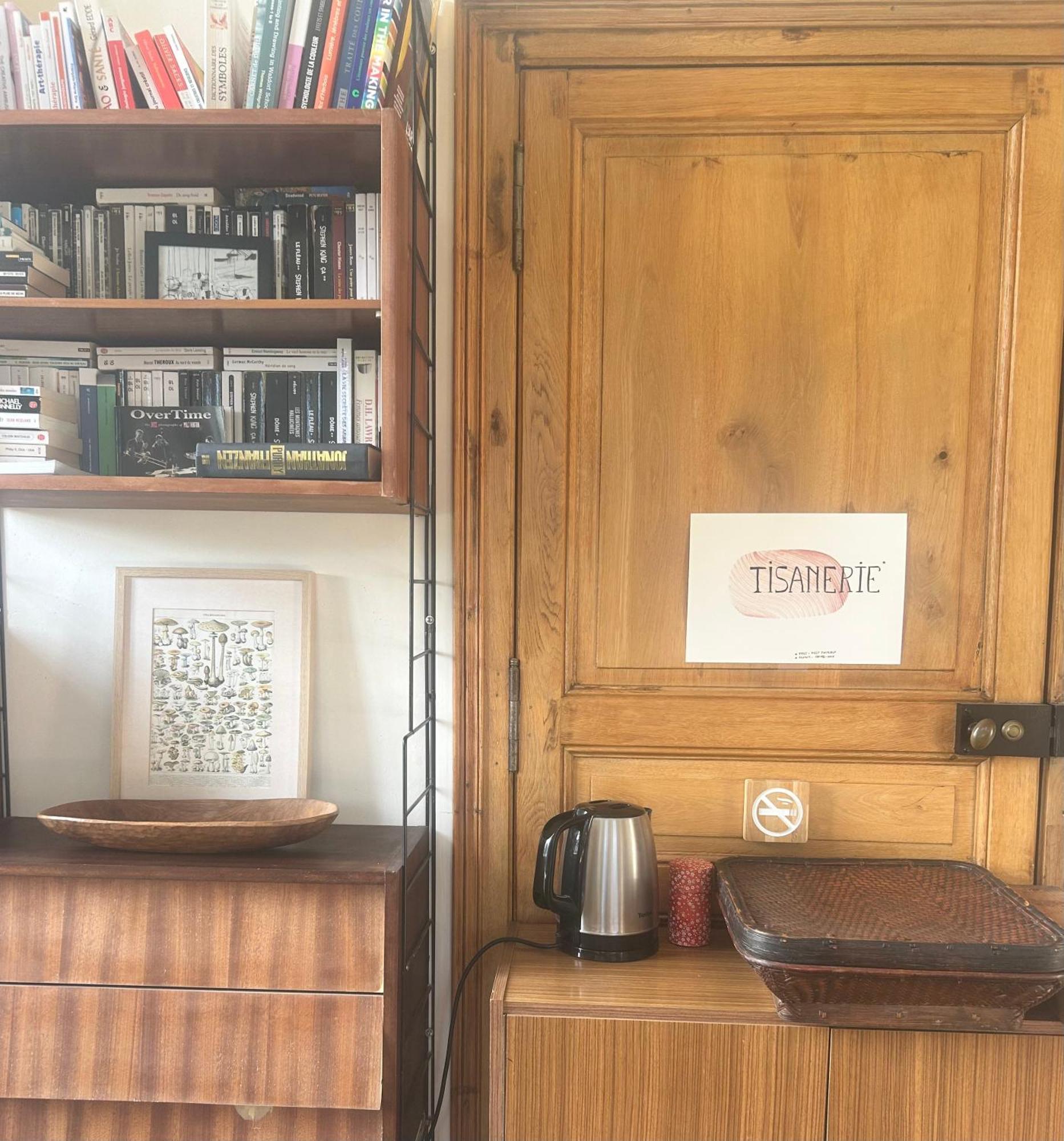 Maison D'Hotes La Doucelle Culture Et Bien-Etre Lignieres-Orgeres Екстериор снимка